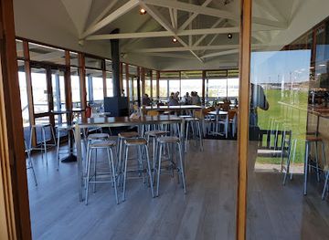 australia/coorong/bar/islanders-tavern