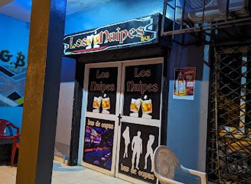 equatorial-guinea/litoral/bar/los-naipes