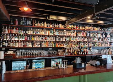 australia/brisbane/fortitude-valley/bar/dutch-courage