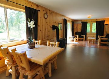minnesota/itasca-state-park/bar/rental-cabins-at-lobos