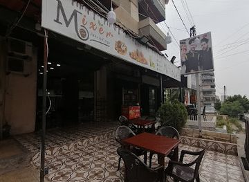 lebanon/sidon/bar/mixer-juice-welovemixer-crepe-cocktail-and-saj
