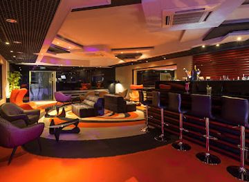 portugal/porto/boavista/bar/onterrace-cocktail-bar