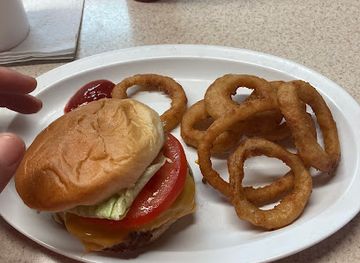 virginia/george-washington-and-jefferson-national-forests/bar/hot-dog-house
