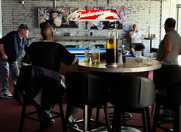 kansas/southwest-kansas/bar/caesar-s-barroom