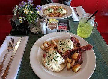 south-dakota/jewel-cave-national-monument/bar/skogen-kitchen