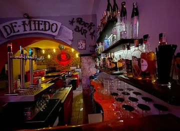 spain/ibiza/bar/de-miedo-rock-bar