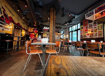 netherlands/wadden-islands/bar/belushi-s