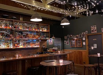 australia/central-queensland/bar/frog-s-hollow-saloon