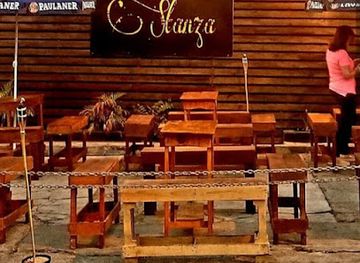 honduras/western-highlands/bar/stanza-bar-lounge