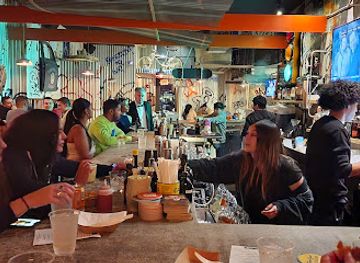 connecticut/norwalk-islands/bar/alex-lounge-iii-bar-and-grill