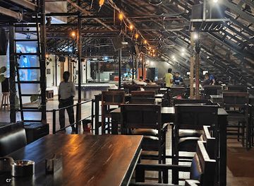 india/kochi/fort-kochi/bar/18-degree-rooftop-bistro