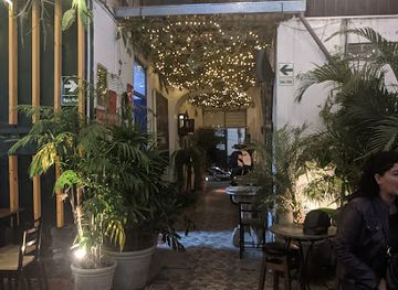 peru/huanuco/bar/revolucion-1812