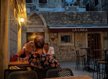 croatia/split/varos/bar/caffe-bar-la-linea