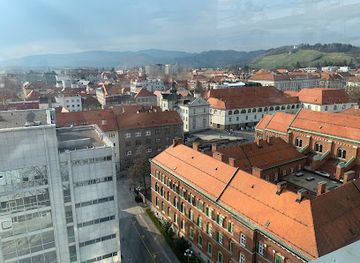 slovenia/maribor/stara-trta/bar/luft-fun-dining-cocktails