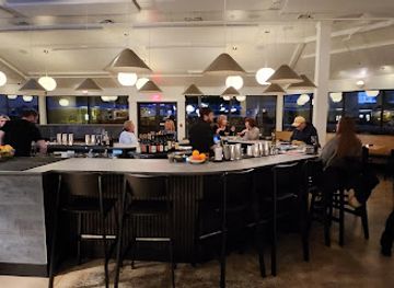 massachusetts/gloucester/bar/oak-to-ember