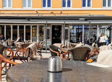 denmark/hillerod/bar/cafe-valentin