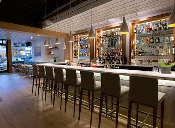 connecticut/greenwich-point-park/bar/the-cottage