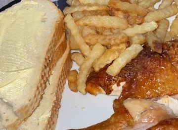 norway/senja-island/bar/tony-s-bar-og-burgir