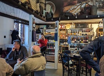 hungary/pilis-mountains/bar/bor-piac