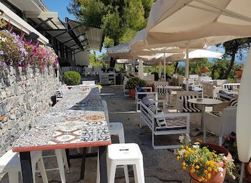 greece/euboea/bar/xenia-food-cocktail-cafe