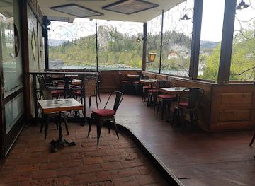 slovenia/bled/bar/pub-bled-troha