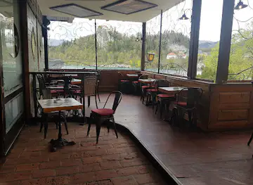 PUB BLED TROHA