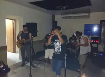 rock n roll bar aregua