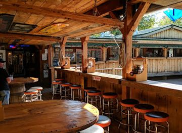 maine/kennebunkport/bar/bentley-s-saloon