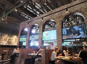 arizona/superstition-mountains/bar/walk-on-s-sports-bistreaux-gilbert
