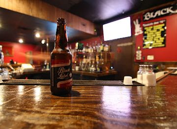 canada/edmonton-capital-region/bar/black-pirates-pub