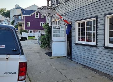 rhode-island/east-greenwich/bar/the-oaks-tavern