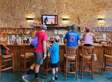 west-virginia/spruce-knob/bar/quenchers-pub