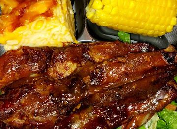 the-bahamas/rum-cay/bar/lakeview-sporting-lounge