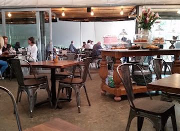 south-africa/sunshine-coast/bar/bellevue-cafe