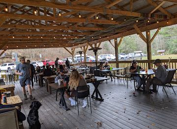 kentucky/red-river-gorge-geological-area/bar/hop-s