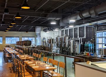 indiana/the-uplands/bar/upland-fsq-brewery