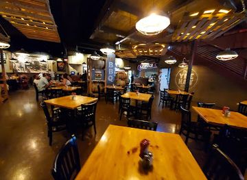 tennessee/great-smoky-mountains-national-park/bar/smith-son-corner-kitchen