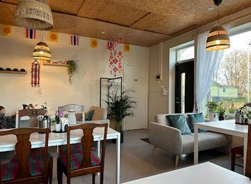 estonia/hiiumaa/bar/kao-thai