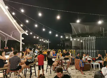 Smoqee Lounge & Sky Bar