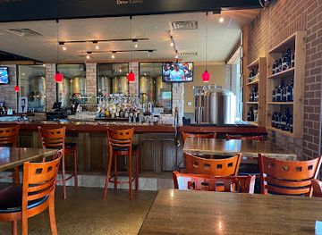 illinois/fox-valley/bar/hopvine-brewing-company
