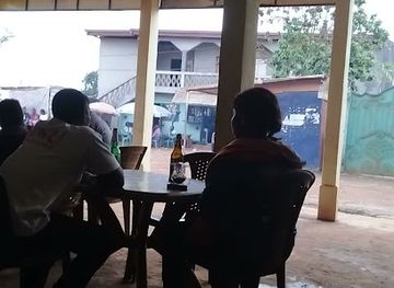 cameroon/tiko-beach/bar/lampadaire-bar