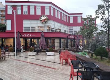 albania/kurbin/bar/piazza-caffe