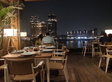 egypt/upper-egypt/bar/crimson-bar-grill-cairo-egypt