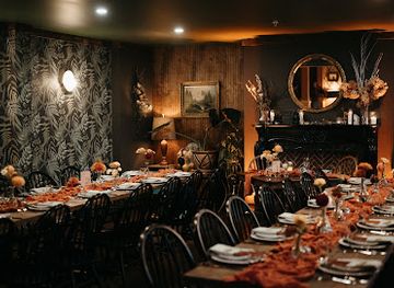 new-york/hudson-valley/bar/vanderbilt-lakeside-bar-room-guesthouse