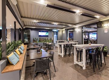 australia/riverina/bar/kooringal-hotel