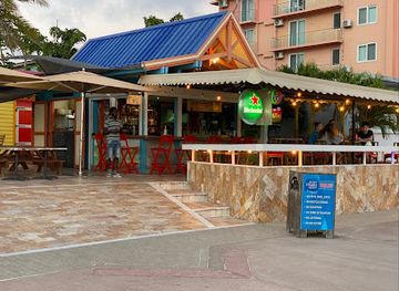 sint-maarten/philipsburg-boardwalk/bar/layback-beach-bar-grill