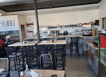 illinois/shawnee-hills/bar/the-iron-whisk-bistro-bar