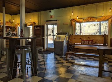 virginia/grayson-highlands-state-park/bar/casey-s-diner