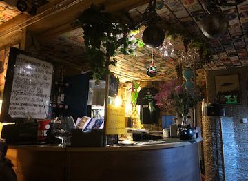 estonia/tallinn/kadriorg/bar/ufo-pubi