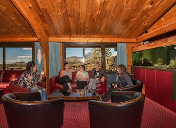 new-zealand/tongariro-national-park/bar/skotel-restaurant-and-bar
